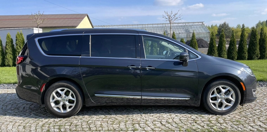 Chrysler Pacifica cena 129000 przebieg: 95000, rok produkcji 2020 z Czaplinek małe 596